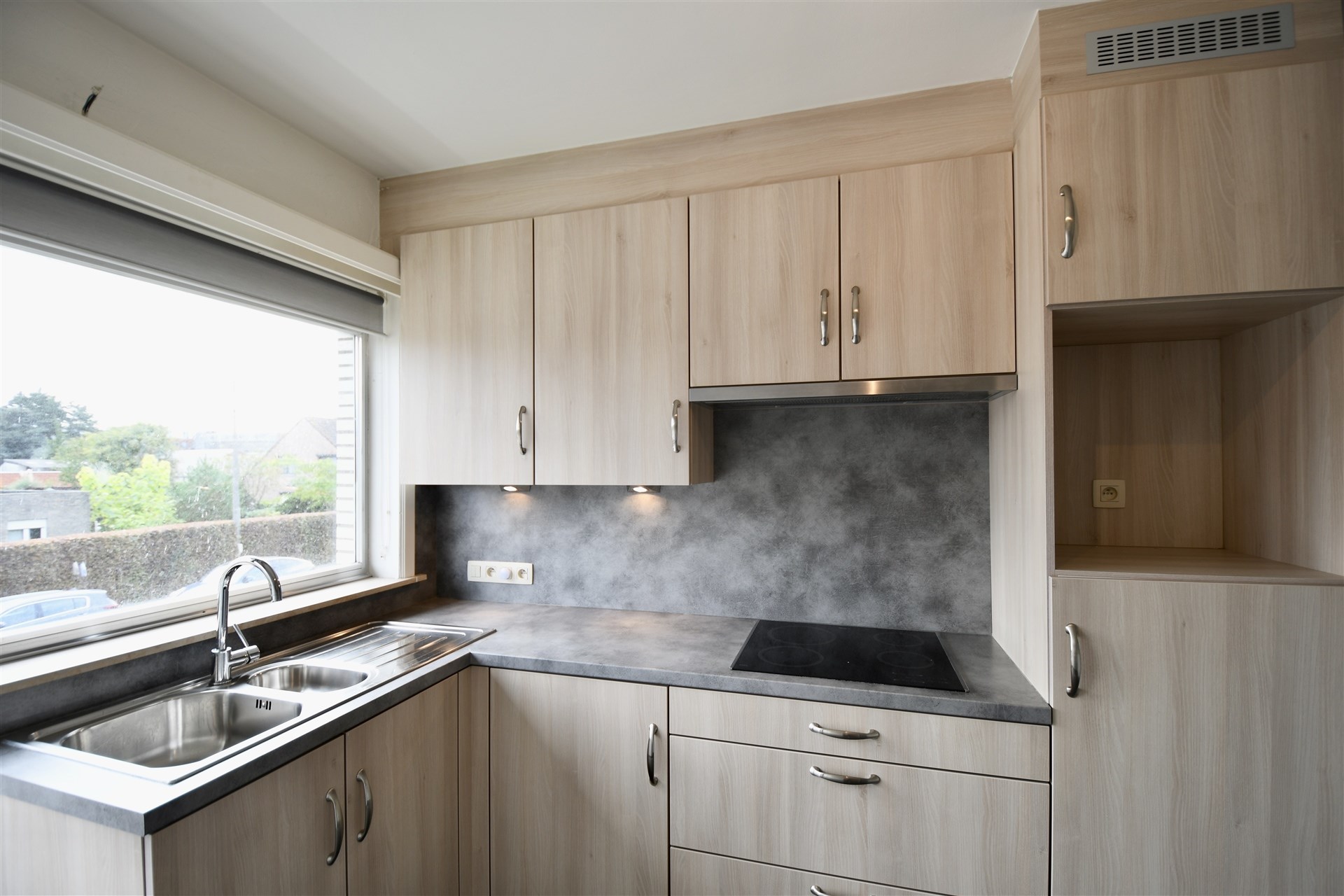 Ruim appartement met twee slaapkamers in Sint-Niklaas - foto 4