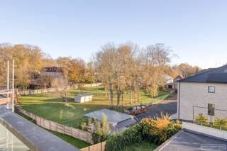 In het centrum van Anzegem, vlak bij de kerk, ontdek je dit lichtrijke tweeslaapkamerappartement in het nieuwbouwproject L’Eglize. Terwijl...