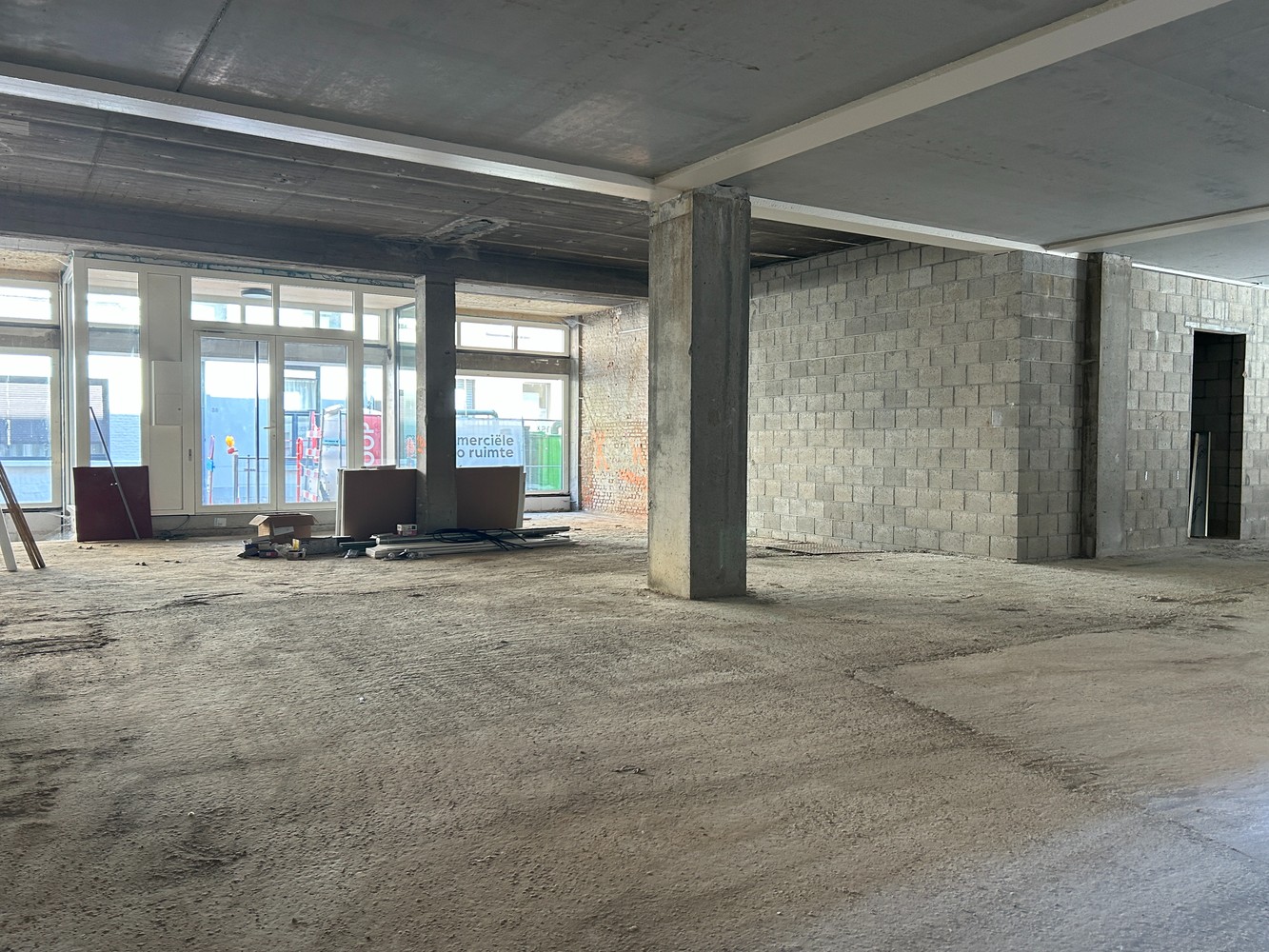 COMMERCIËLE RUIMTE OP TOPLOCATIE IN OUD-BERCHEM - foto 4
