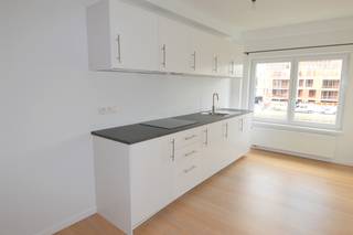 Gezellig appartement  met zicht op de Dijle.<br />Gelegen op wandelafstand van het centrum van Mechelen en dichtbij Station Nekkerspoel en fietsostrade (600m)<br /><br />Indeling: leefruimte , open keuken , berging , badkamer en 1 slaapkamer,  aangenaam terras .<br />1ste verdiep, geen lift.<br />Gunstig EPC- B attest<br /><br />Vaste kosten 25€/maand, beschikbaar vanaf 1/05/2026<br /><br />Voor meer info of een bezoek via info@immovos.be of 0492/63.58.05<br /><br /> 