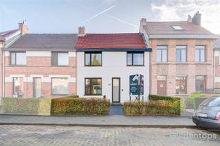 Vous êtes à la recherche d'une maison entièrement rénovée et économe en énergie dans un emplacement de choix à Berchem ? Cette charmante maison est...