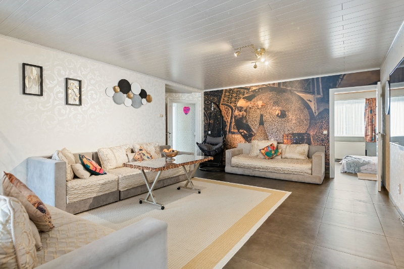 Centraal gelegen ruim gelijkvloersappartement 121 m2 met 3 SLK - foto 5