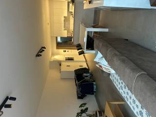 Passendale - Instapklare woning met ruime garage te huur.Gelijkvloers: inkom, bureau, berging, toilet, leefruimte (keuken, eetkamer, living), terras...