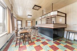 Voormalig te renoveren café ‘De boshoek’ met woonst bestaande uit: het café zelf,  kamer op het gelijkvloers die kan gebruikt worden als slaapkamer...