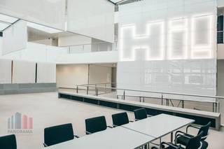 Moderne kantoorruimte van 911 m² op de voormalige Douwe Egberts-site, een magnifieke toplocatie met zicht vanop de Brusselse Ring en de A12, aan...