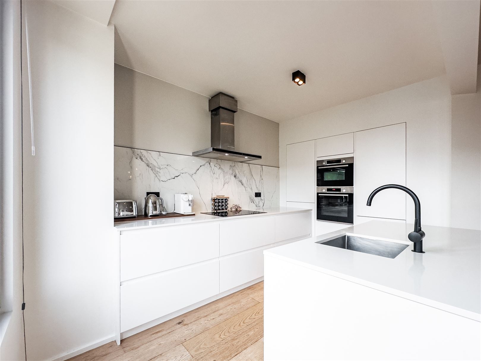 Gerenoveerd 2-slaapkamer appartement in de Buizegemwijk - foto 2