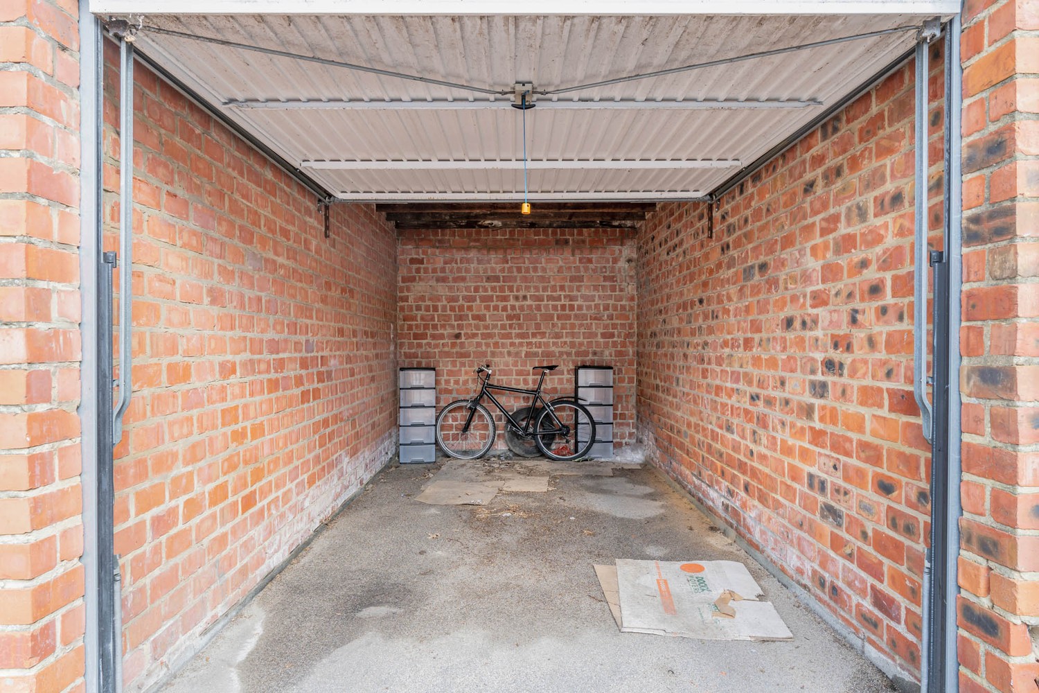 Gunstig gelegen privé garagebox (12m²) te Tervuursestraat 99 in Leuven - foto 2