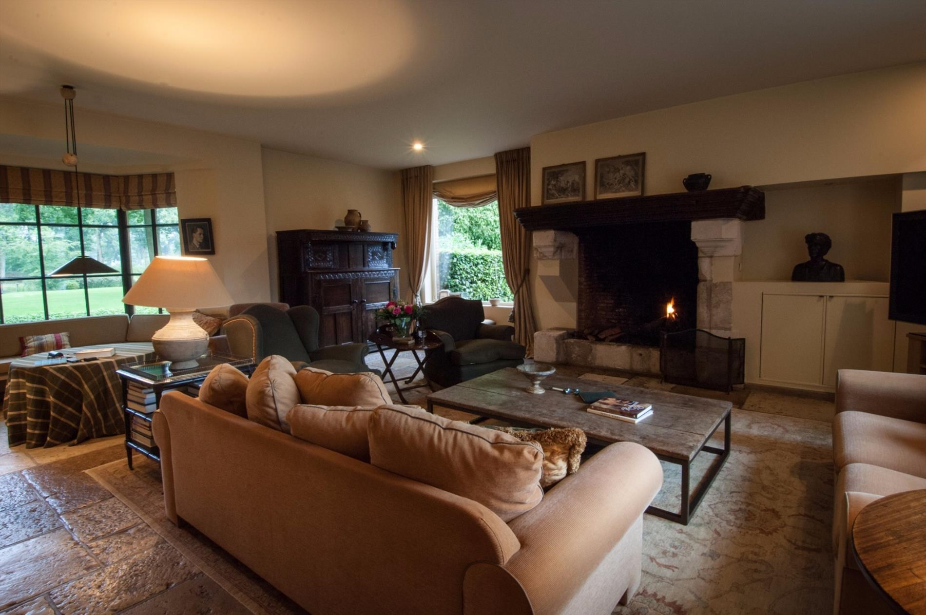 Uitzonderlijke villa op een prachtig domein van ca. 2,9 ha - foto 2