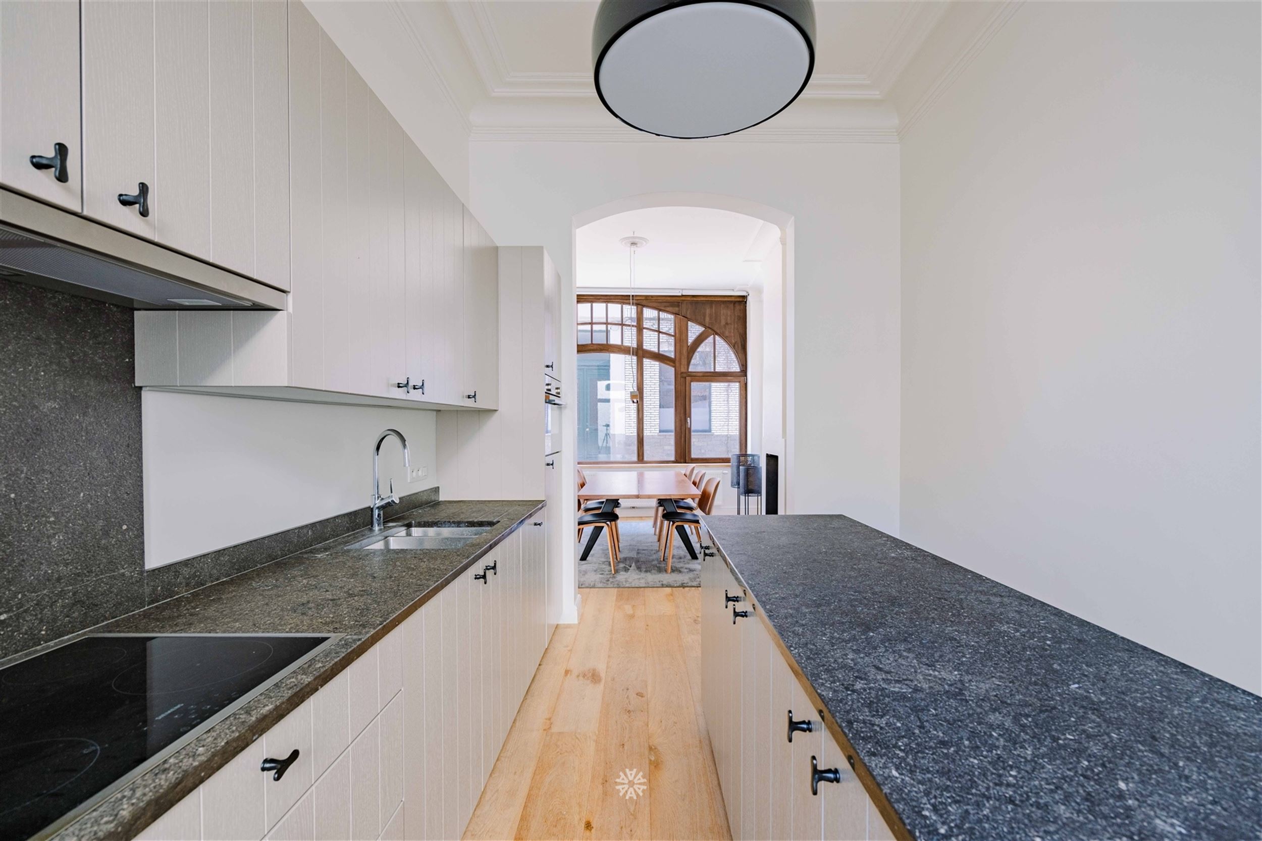 Renovated civilian home in Prinsenhof with large terrace - photo 5