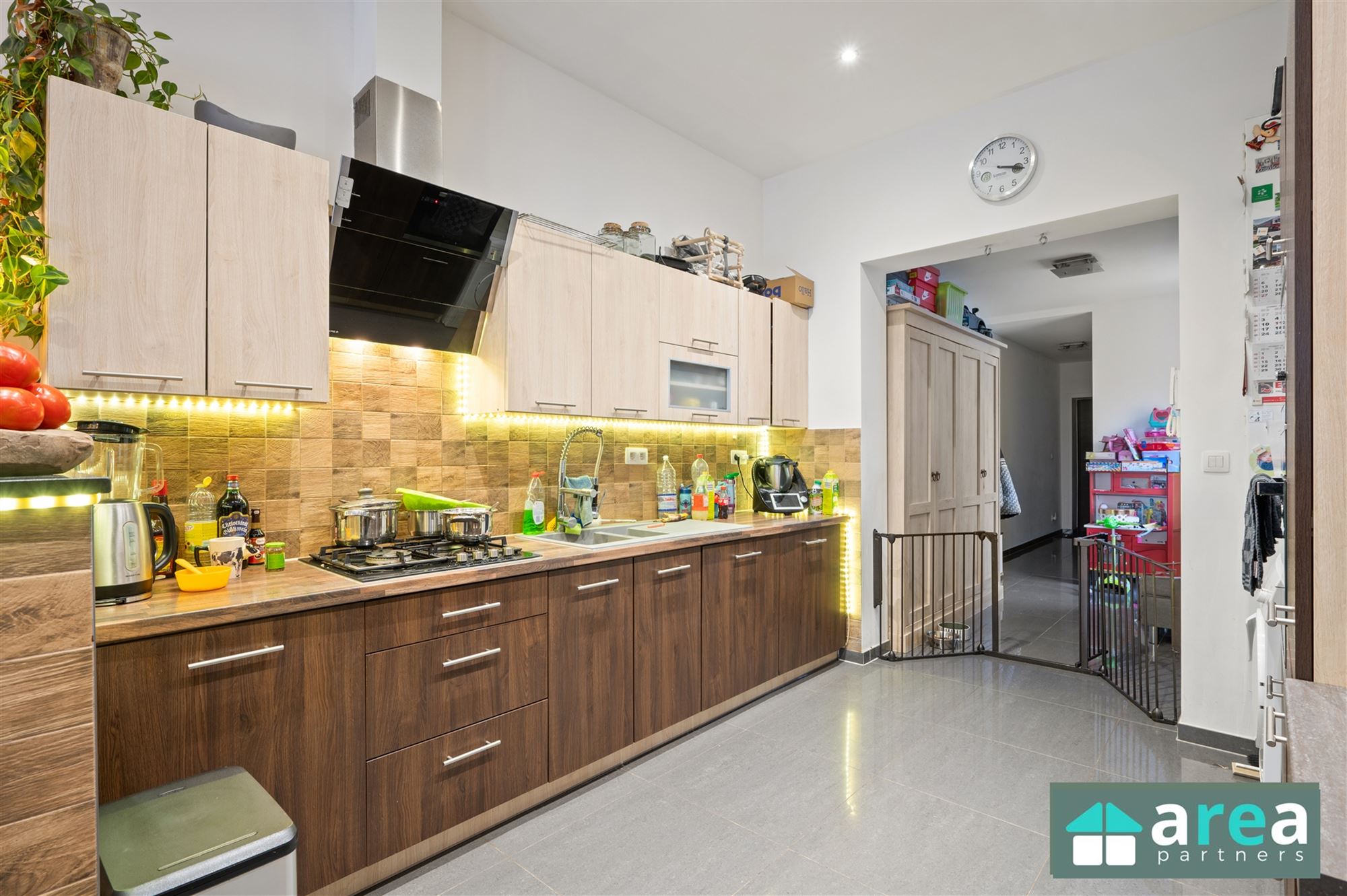 OPBRENGSTWONING: 2 APP + 2 STUDIO'S - foto 3