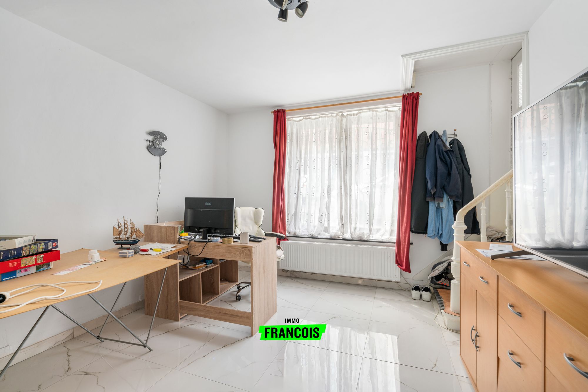 Meergezinswoning met 2 erkende woonentiteiten en opbrengstpotentieel te koop in Schaarbeek - foto 2