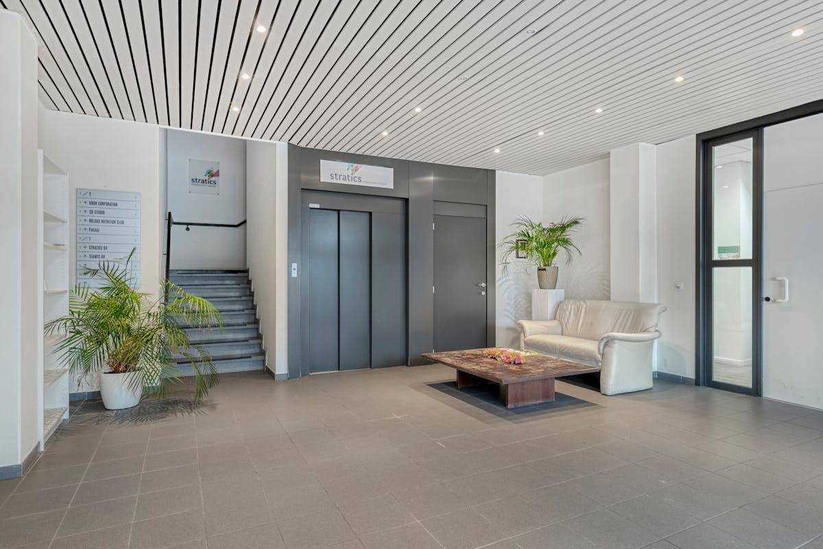 Patrimony company with rented office in Aartselaar - photo 5
