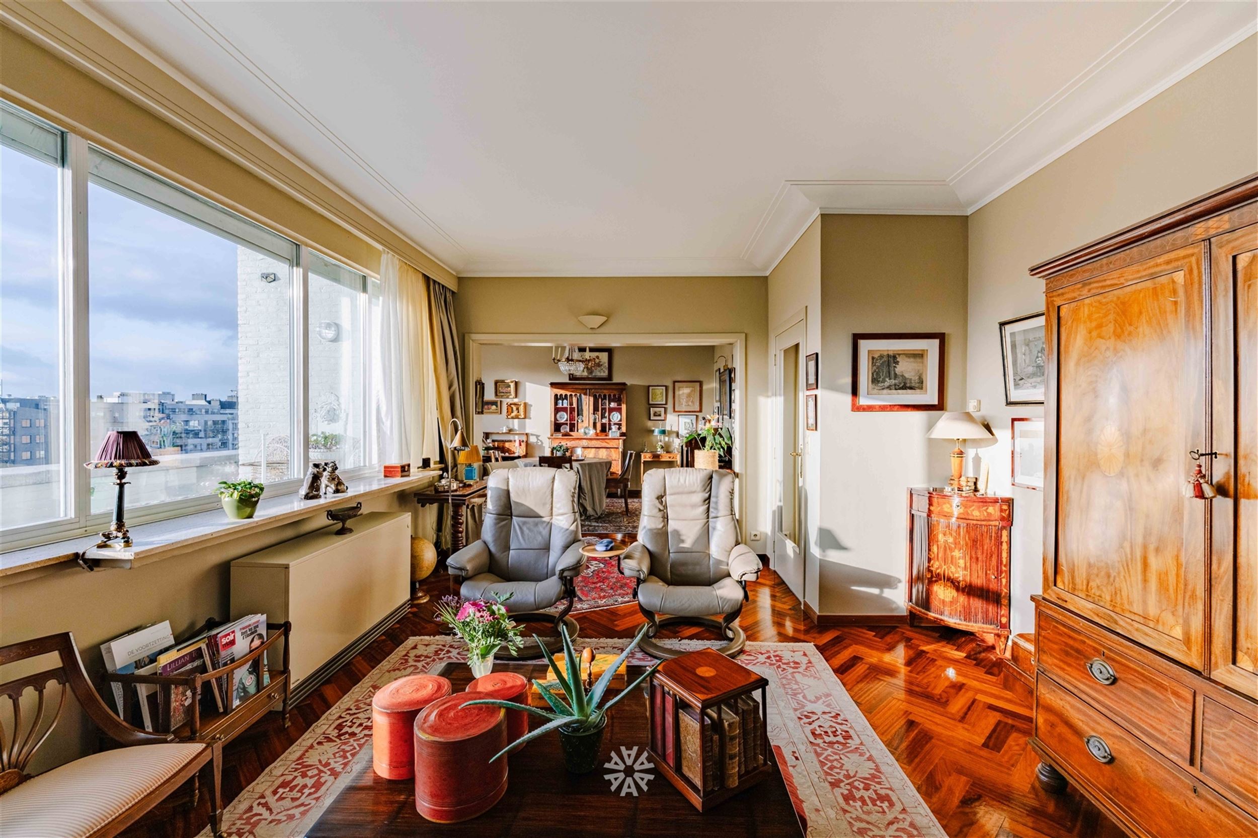 Ruim drie-slaapkamerappartement met groot terras te koop aan het Gentse Zuidpark - foto 3