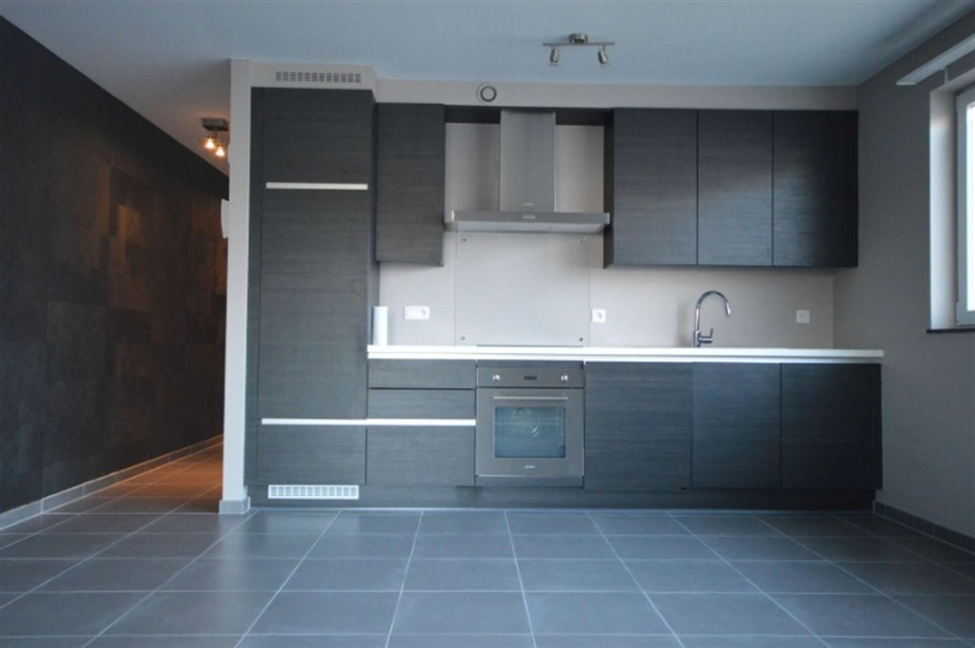 Recent 1-slaapkamerappartement met terras en staanplaats - foto 4