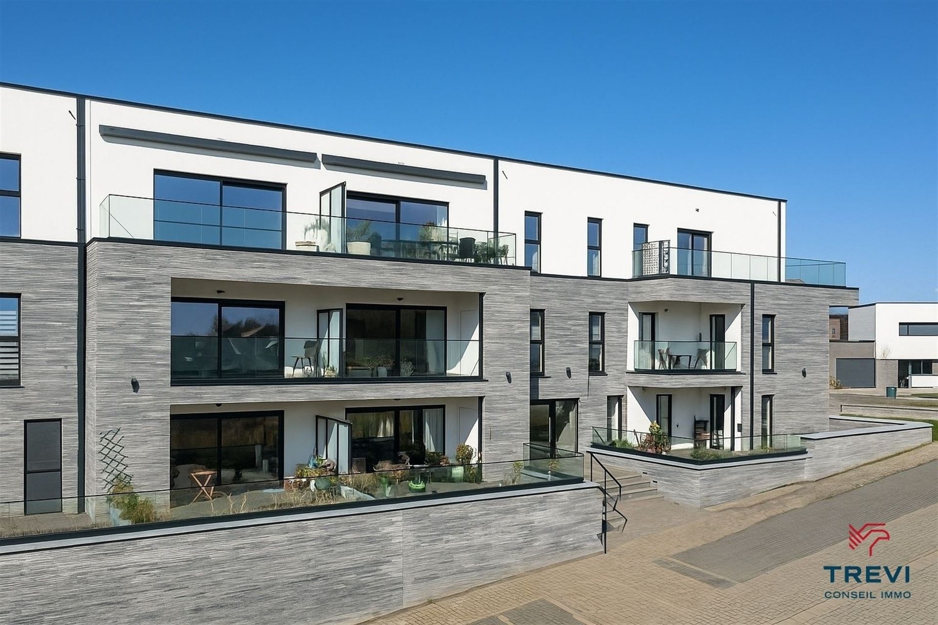 Appartement te koop in Ecaussines met 2 slaapkamers - foto 1