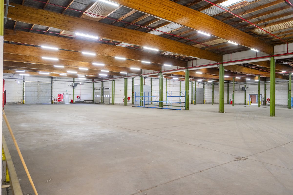 Multifunctioneel bedrijfsgebouw te huur in Beveren-Leie - foto 4