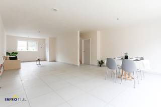 NIEUWBOUWWONING met 3 slaapkamers op rustige locatie!BTW 6% mogelijk! Deze nieuwbouwwoning kan u vinden in de St. Martensommegangstraat te Moerzeke...