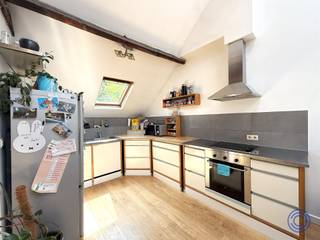 Informatie AppartementOp zoek naar een gezellig, lichtrijk en ruim appartement in een bruisende buurt? Dit charmante appartement van ca. 92 m² met...