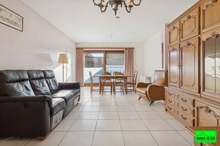 +++ Heidestraat 21b3, Ternat +++In een rustige en aangename buurt van Sint-Katharina-Lombeek (Ternat) vindt u dit ruime gelijkvloerse appartement dat...