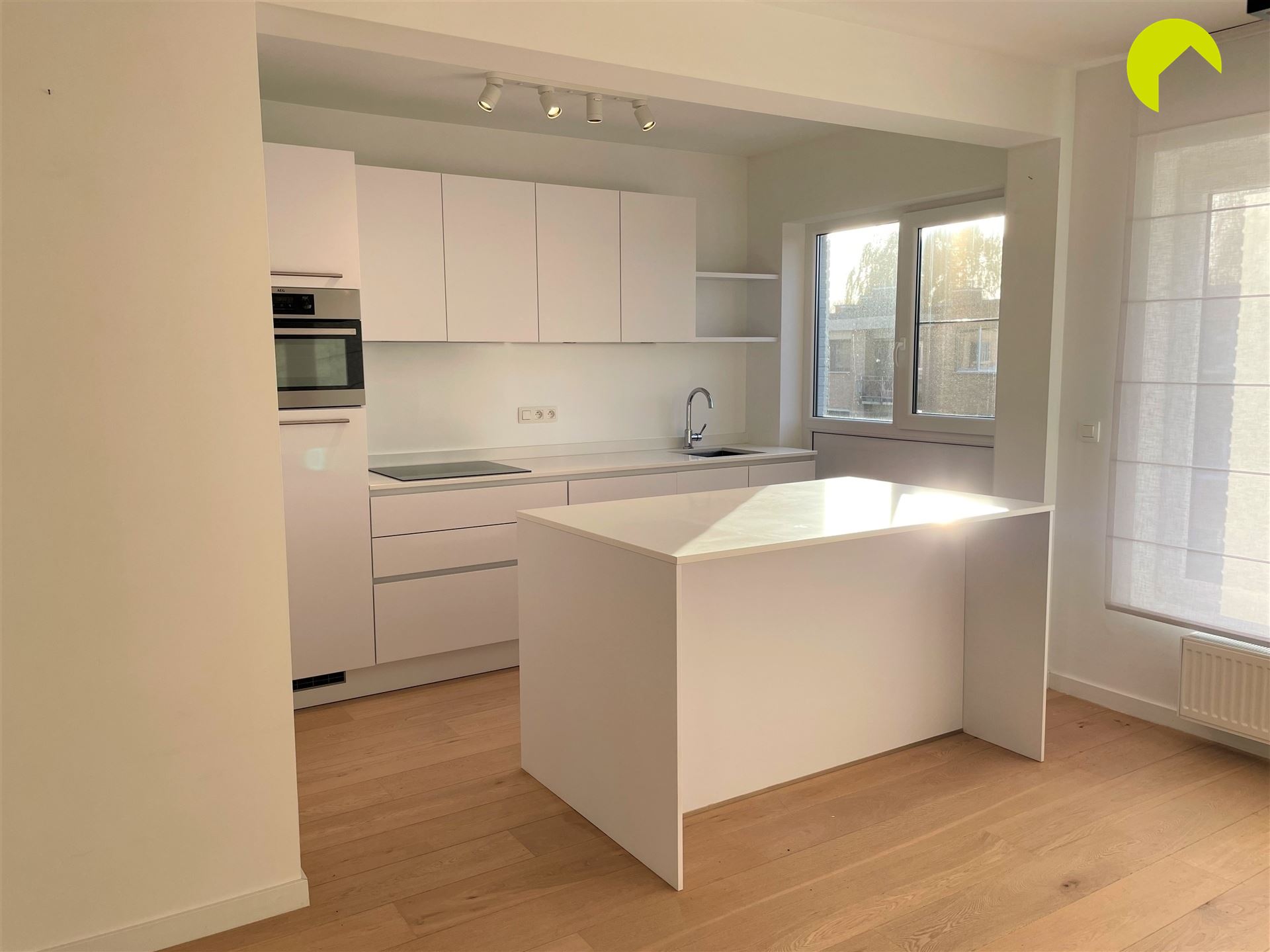 Modern 2-slaapkamerappartement in rustige wijk! - foto 3