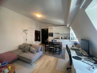 1-slaapkamer appartement op een uitstekende locatie in het hartje van Leuven.Het appartement is gelegen op de eerste verdieping en is voorzien van...