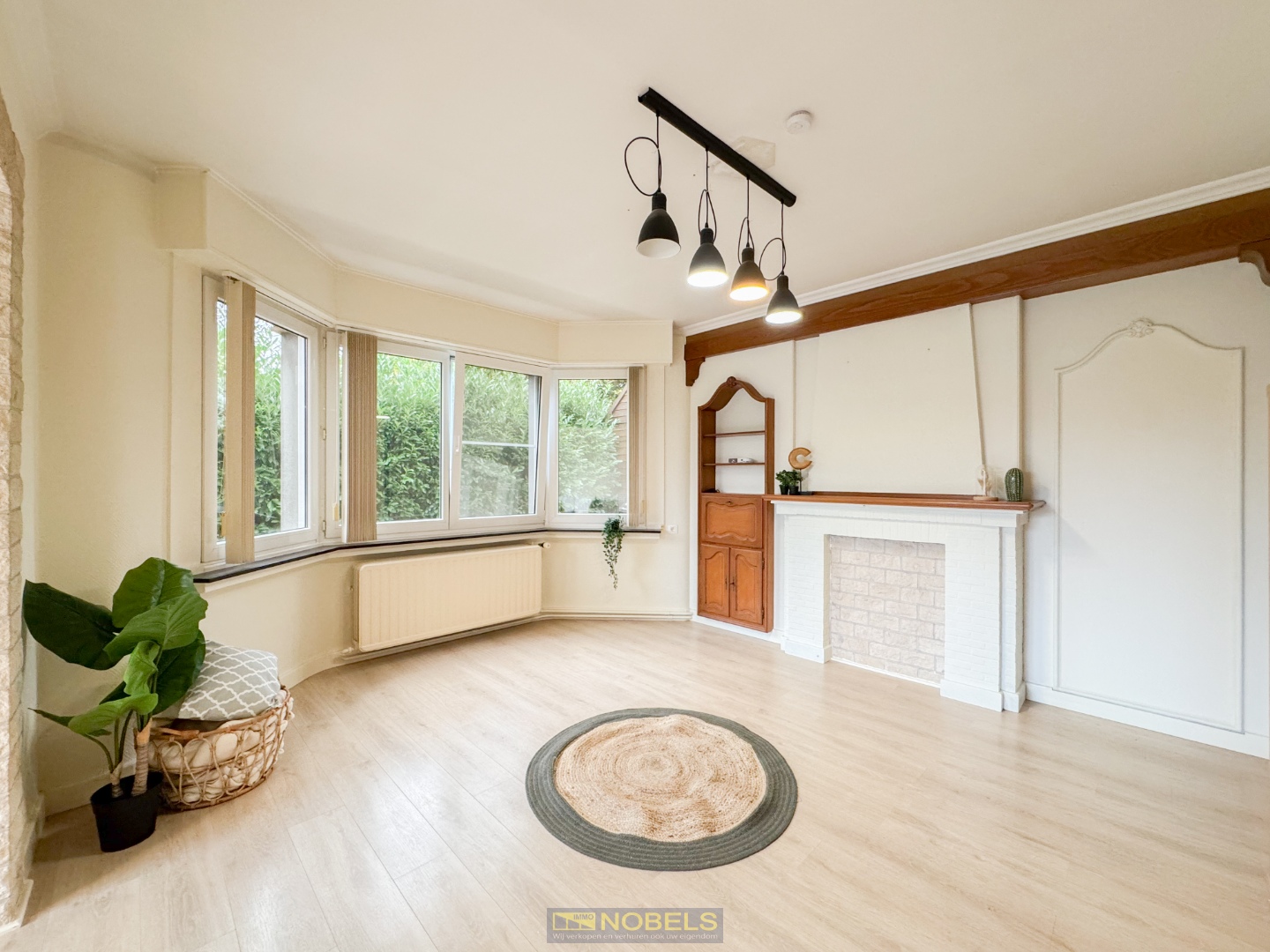 Te koop, Gerenoveerde villa met open zicht en luxueuze afwerking! - foto 5