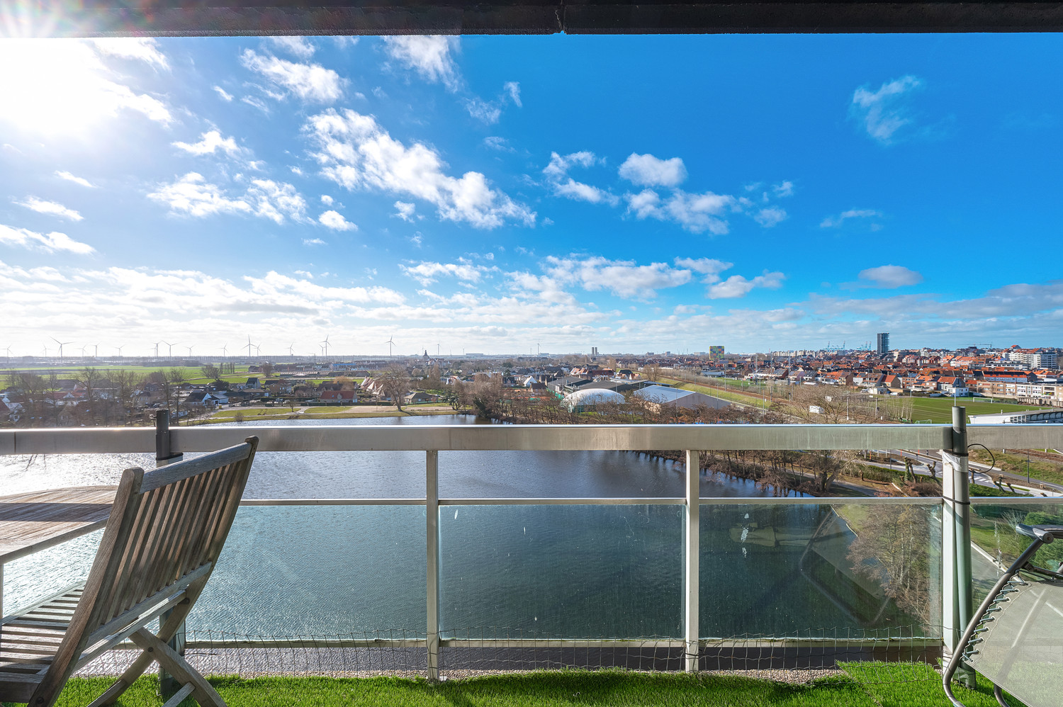 Prachtig vernieuwde studio/appartement met zonnig terras en open zichten - photo 4