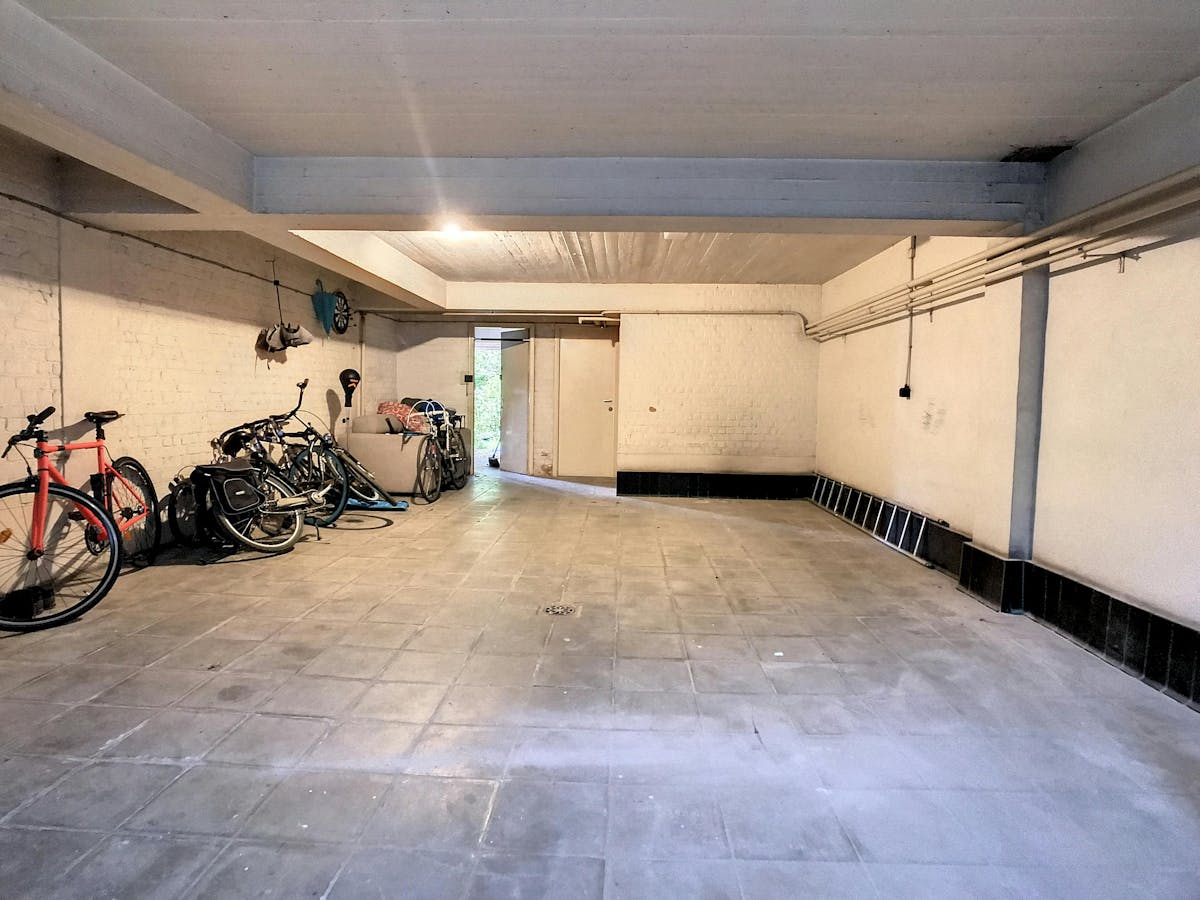 Opbrengsteigendom met 2 appartementen en garage - foto 3