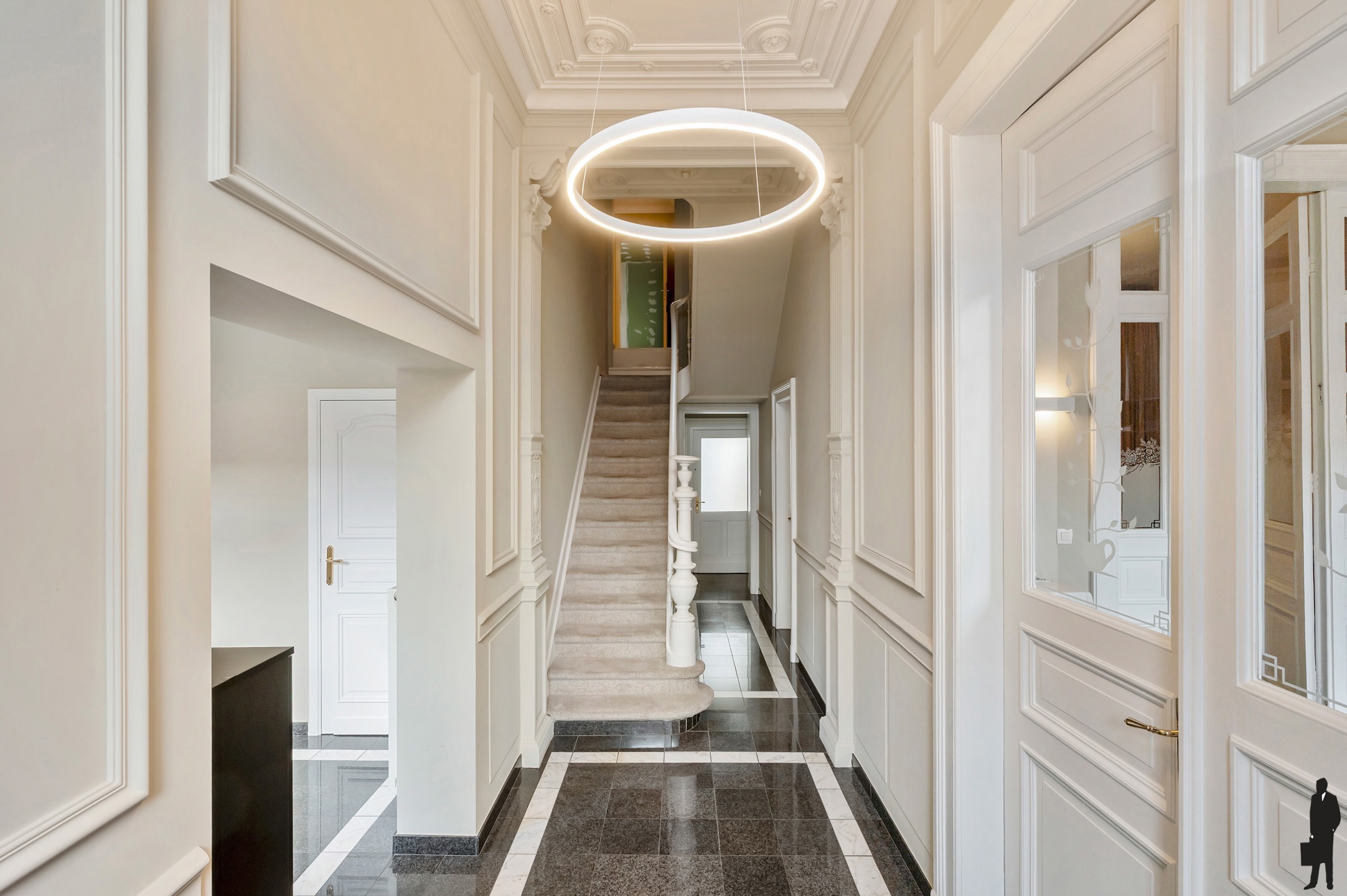 Deels gerenoveerde parel met mogelijkheden en weidegrond! - foto 2