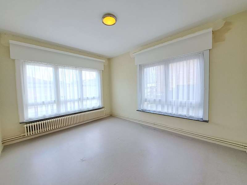 Gelijkvloers appartement met Terras en Garage te huur in Brugge - photo 4