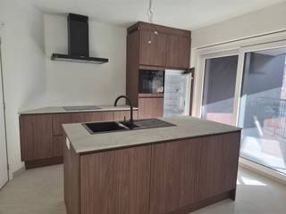 Residentie Dageraad III, laatste appartement. Ook ideaal als investering! Volledig afgewerkt, onmiddellijk beschikbaar ! Troeven:- Mogelijk tot...