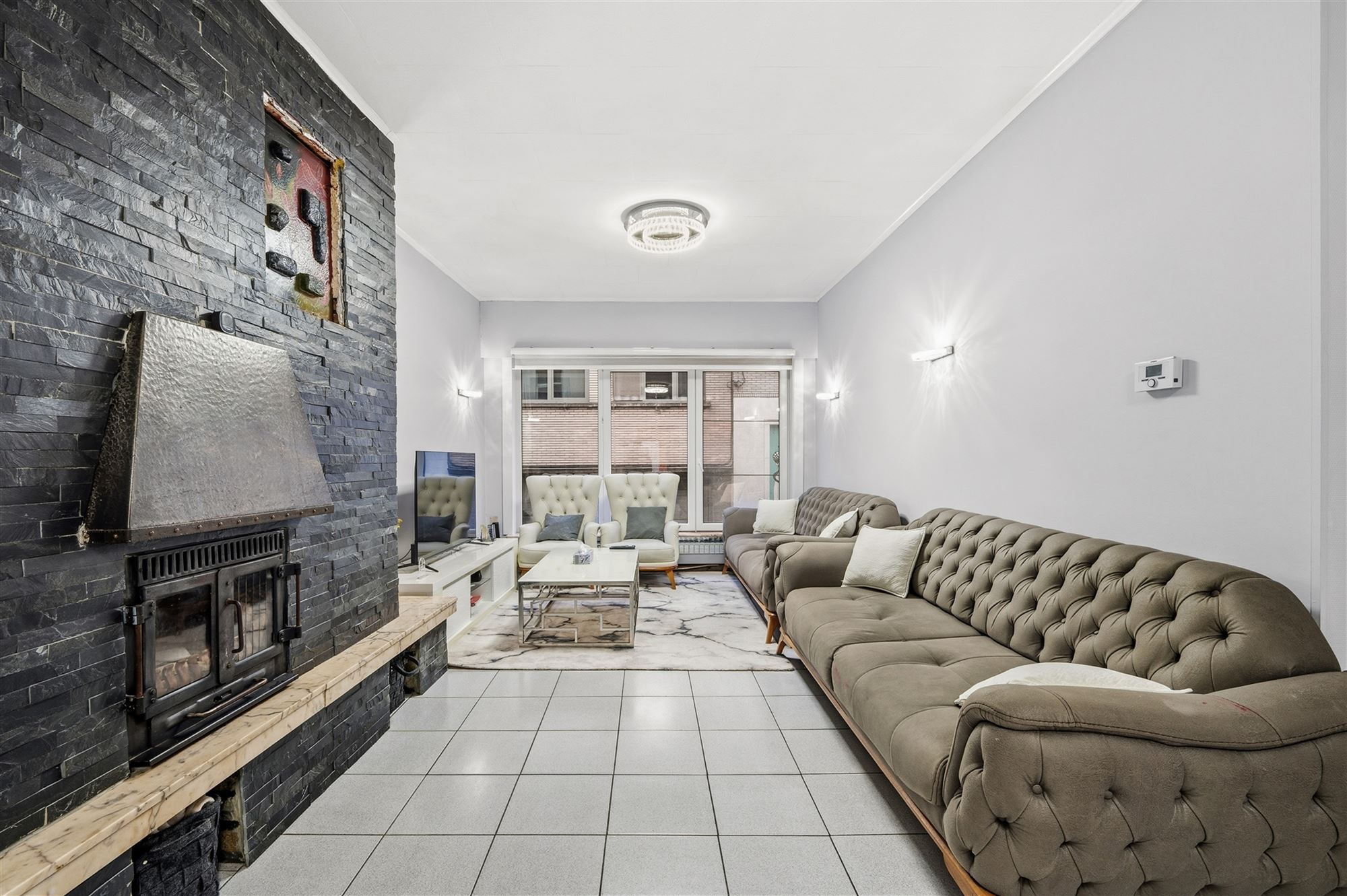 Grote woning met 2 + 3 kamers en terras in de binnenstad - foto 4