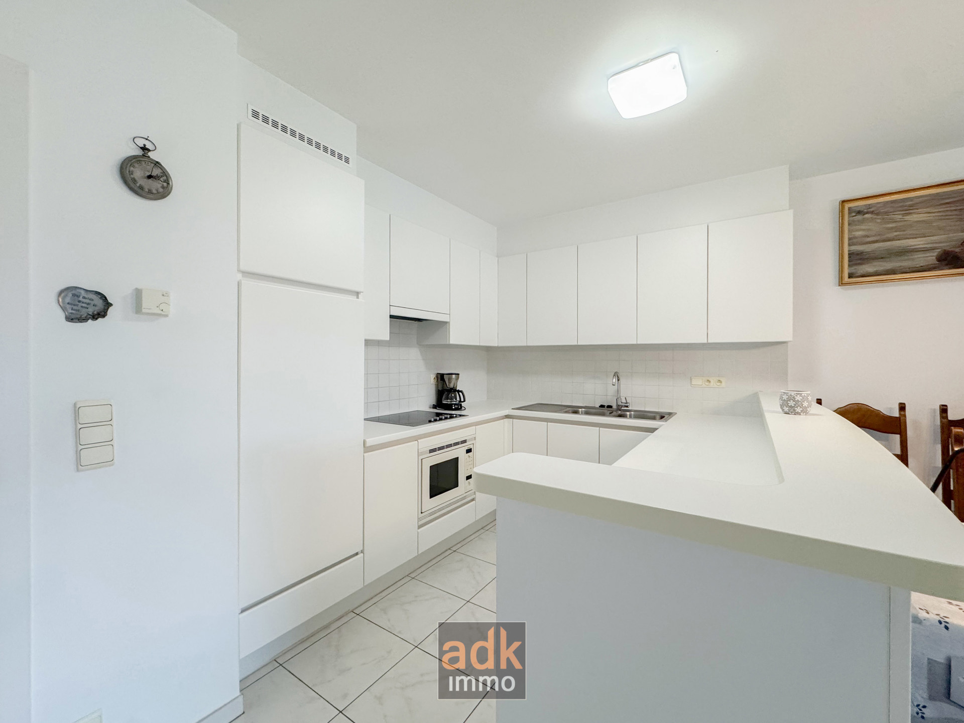 Ruim en lichtrijk appartement met zicht op het park. 2 slaapkamers, 2 badkamers, 2 terrassen, incl. kelder.  - foto 5