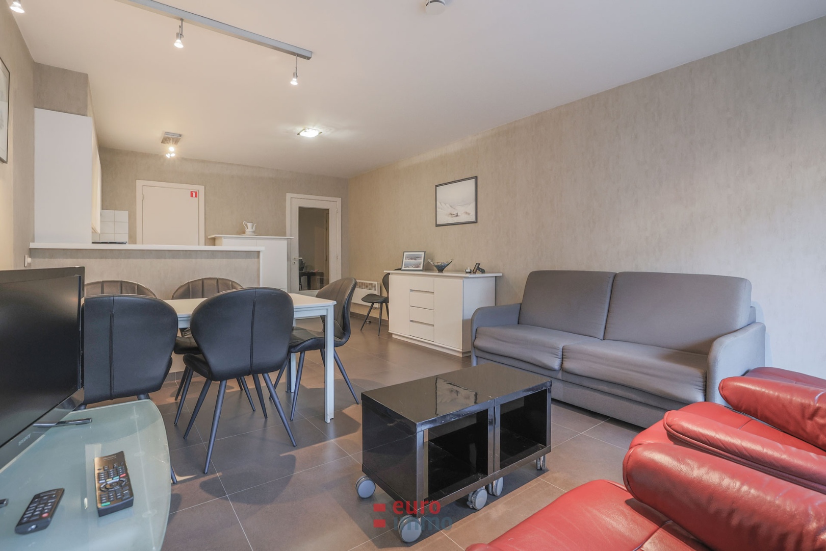 Appartement orienté sud-ouest avec 2 chambres à coucher ! - photo 4