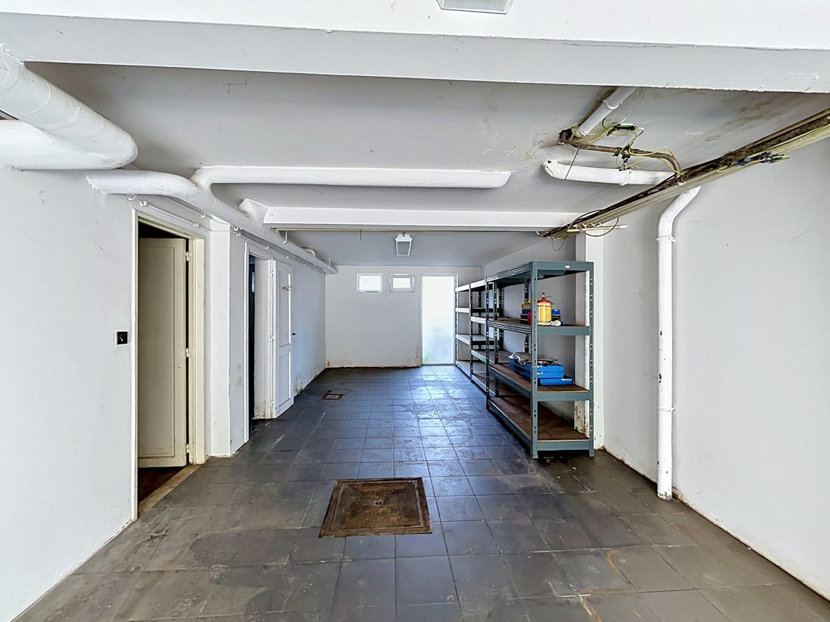 Garagebox te koop in Merksem met automatische poort - foto 4