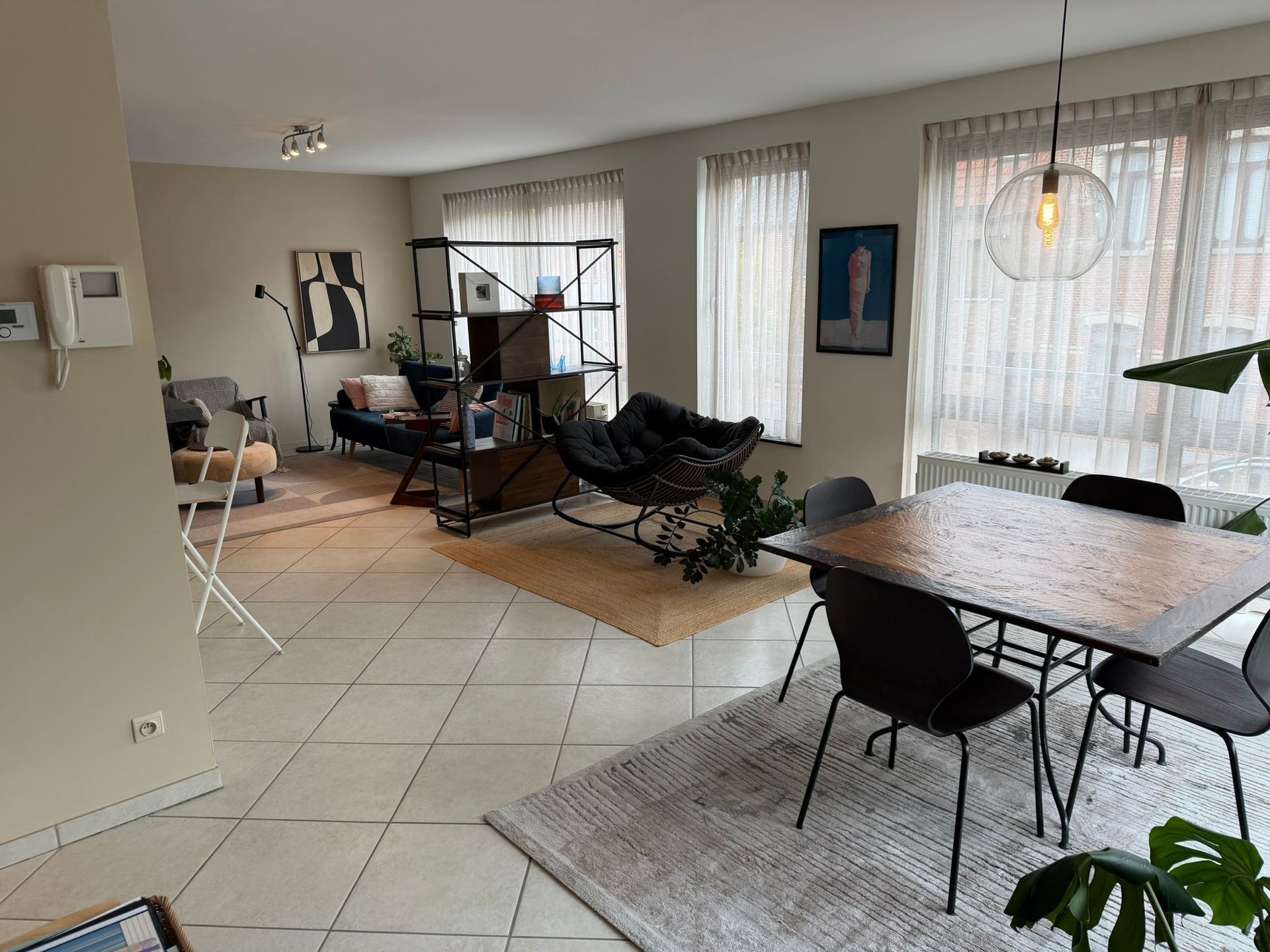 Appartement met 2 slaapkamers, terras en staanplaats - foto 4