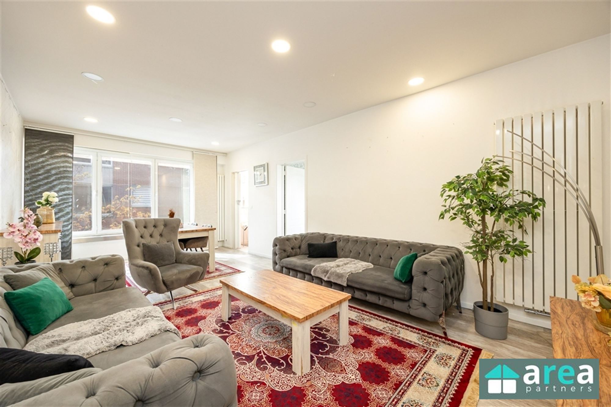 Instapklaar appartement met garage en staanplaats! - foto 4