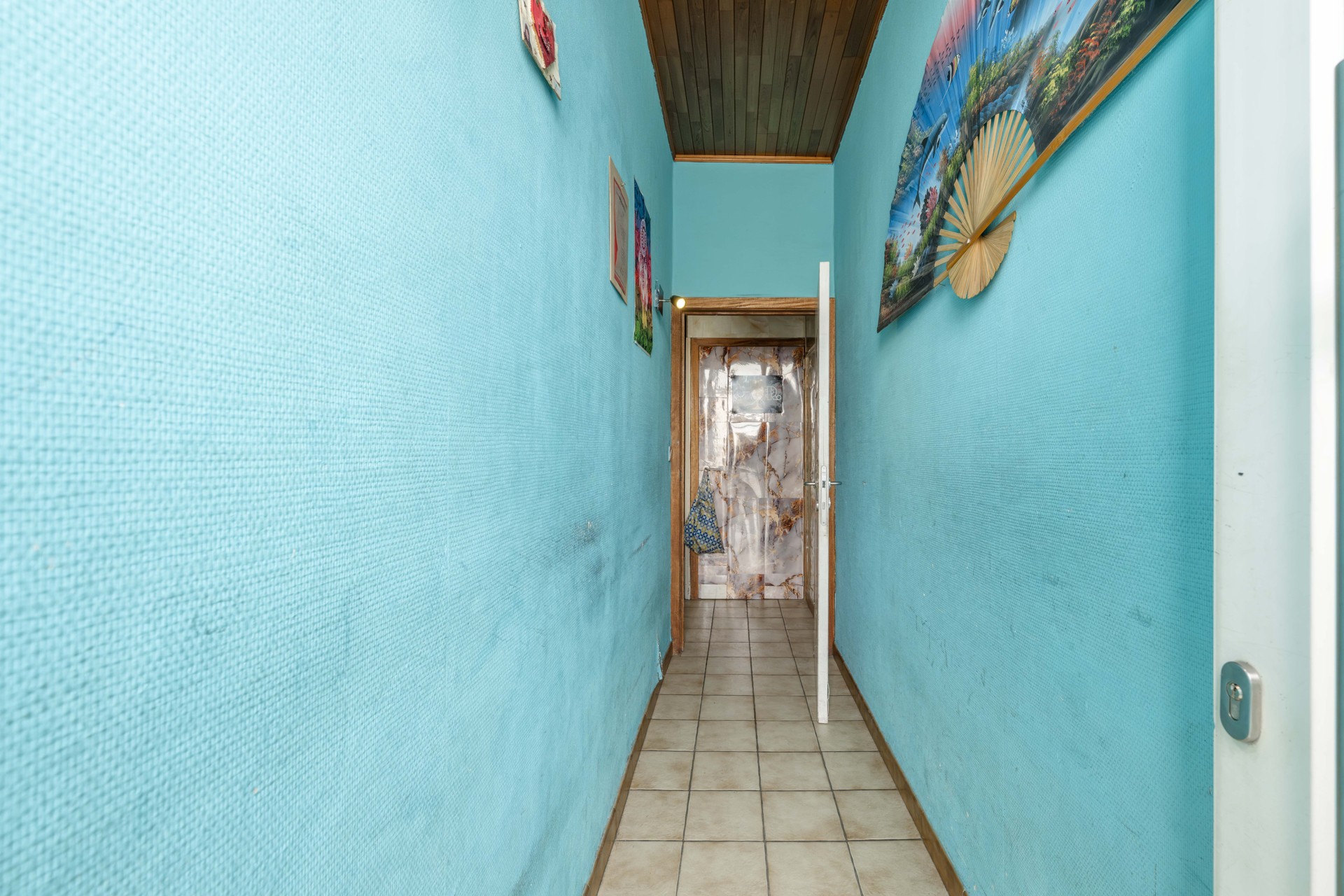Charmevolle te renoveren woning met 3 slaapkamers en tuin op perceel van 405 m² te koop in Aalbeke - foto 3