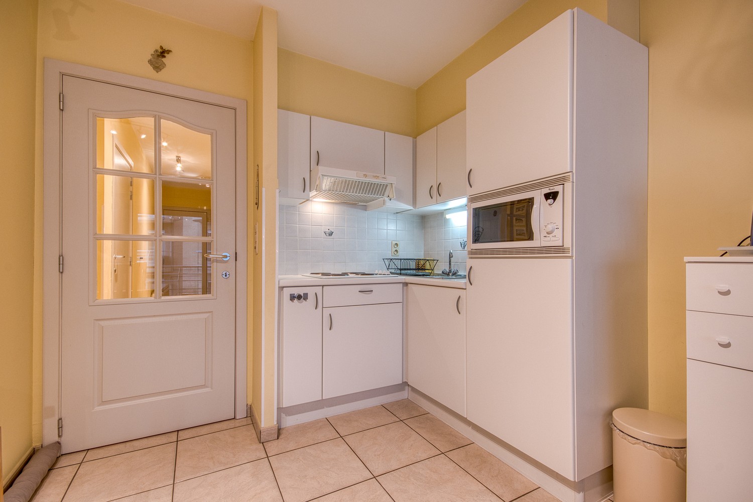 Appartement met 2 slaapkamers, zwembad en terras in Residentie Zeezicht te Mariakerke! - foto 4