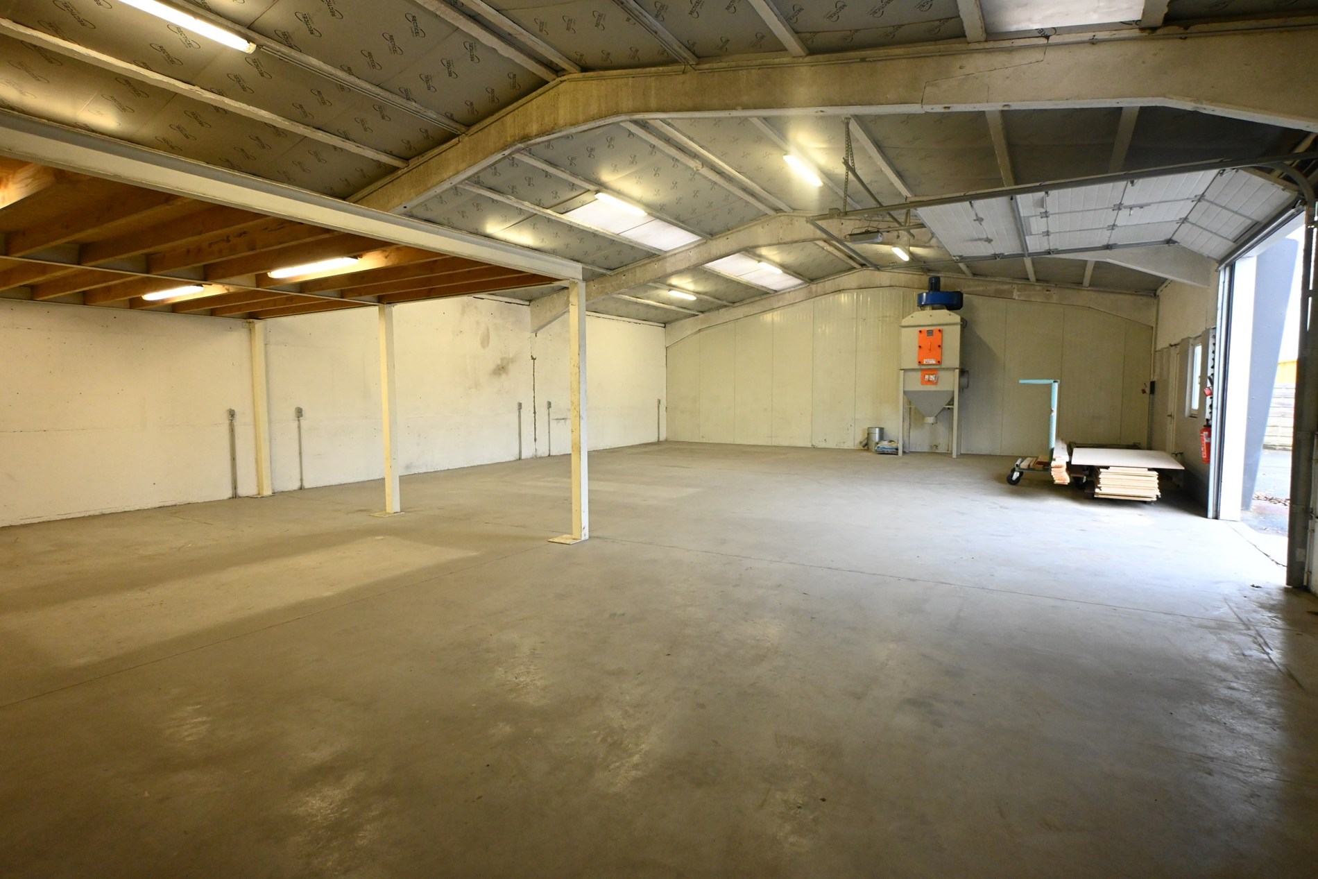 Loods in het industriegebied van Knokke-Heist - foto 4