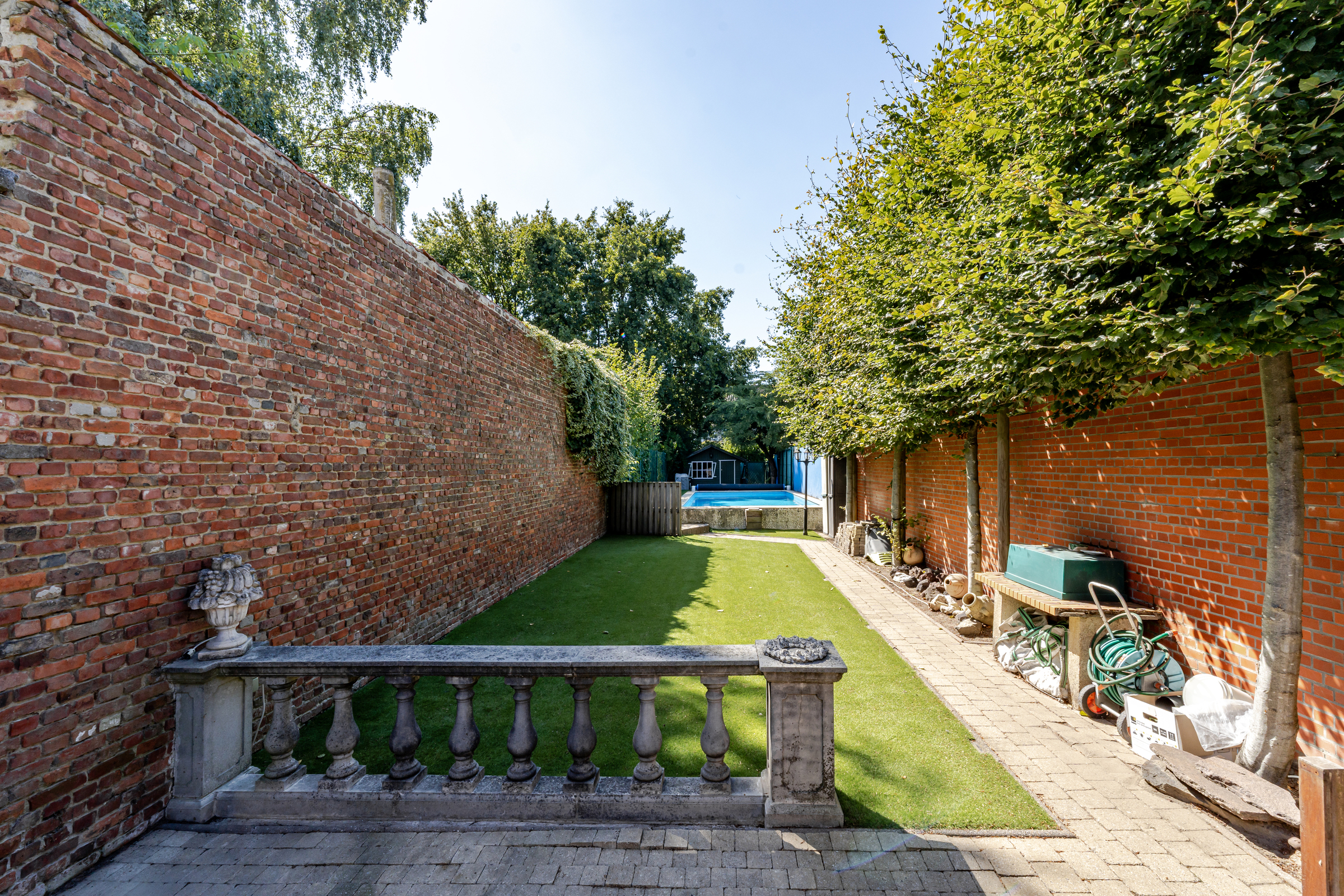 Woning met 3 slaapkamers garage tuin en zwembad - foto 3