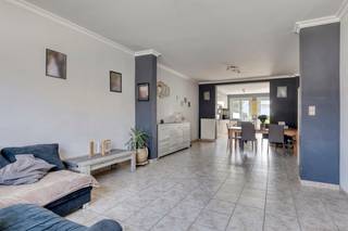 Immo DAVID présente : spacieuse maison avec vue imprenableCette charmante maison baignée de lumière est immédiatement habitable et offre une vue...