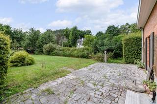 <strong>Bouwgrond voor OB op 583 m² rustig gelegen te KEERBERGEN.</strong><br /><br />Een perceel bouwgrond (LOT1), rustig, gelegen aan Aspergeveld (naast huisnr. 57A) voor het bouwen van een vrijstaande woning met maximaal twee bouwlagen. Een kelderverdieping is ook toegestaan. RUP: hart van Keerbergen: zone voor wonen in overgangsgebied.<br /><br />LOT 1: Het gelijkvloers is max. 17,0 m diep en de verdieping max. 12,0 m diep, gemeten vanaf de voorgevelbouwlijn.<br />De zijdelingse bouwvrije stroken bedragen min. 3,0 m.<br /><br />Voor meer info gelieve onze vastgoedverantwoordelijke te contacteren op het nr. 016/415151 of mail naar keerbergen@deboerenpartners.be