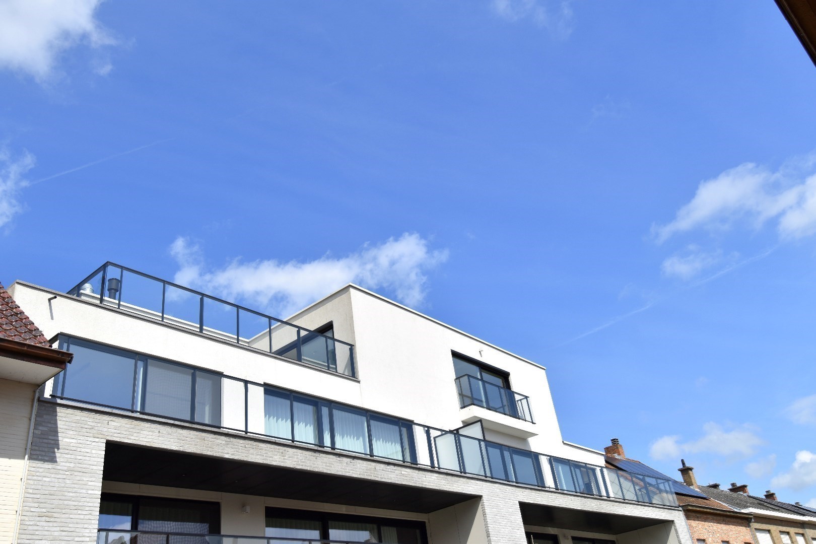 Prachtige penthouse met 2 slaapkamers en groot terras te centrum Ledegem - foto 2