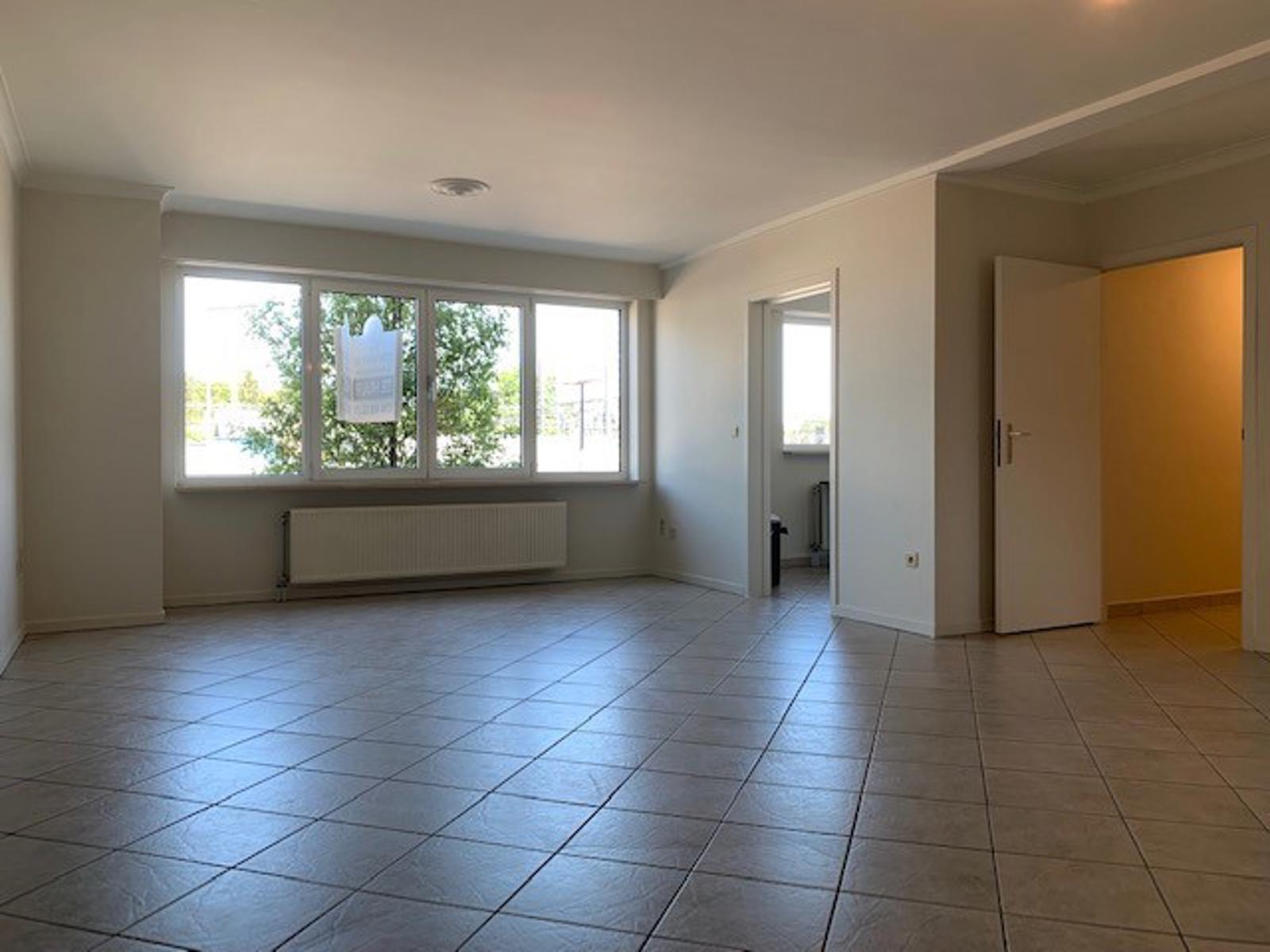 Ruim appartement in het centrum met 2 slaapkamers en terras - foto 5