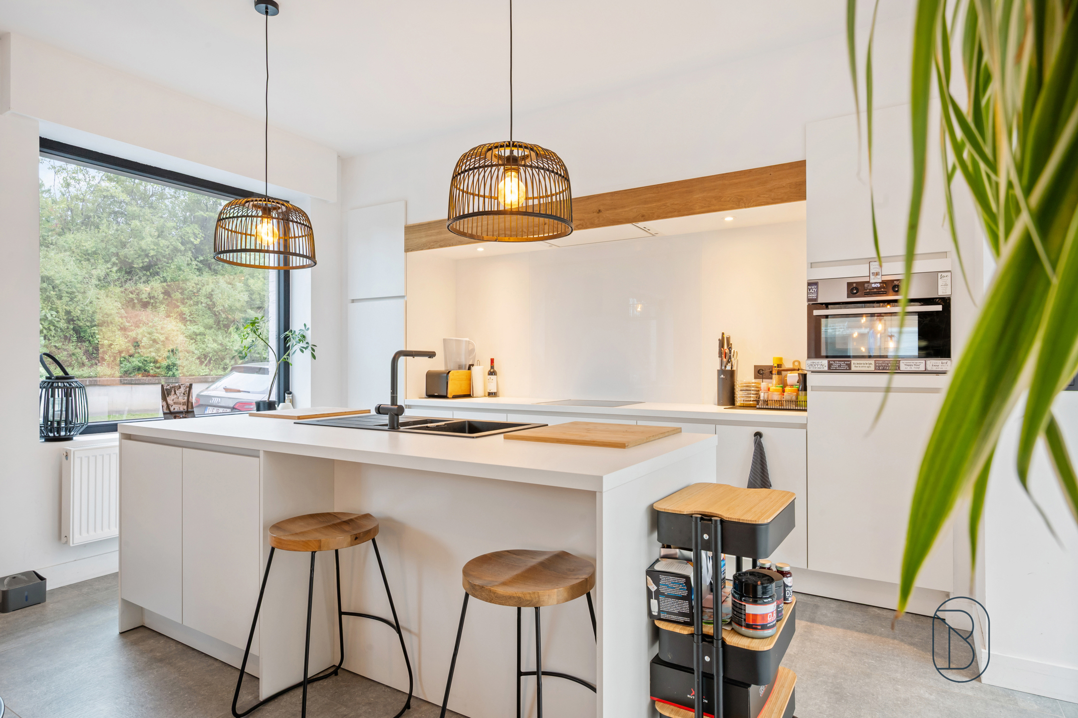 Instapklare woning met 3 slk, toffe buitenruimtes en garage - foto 4