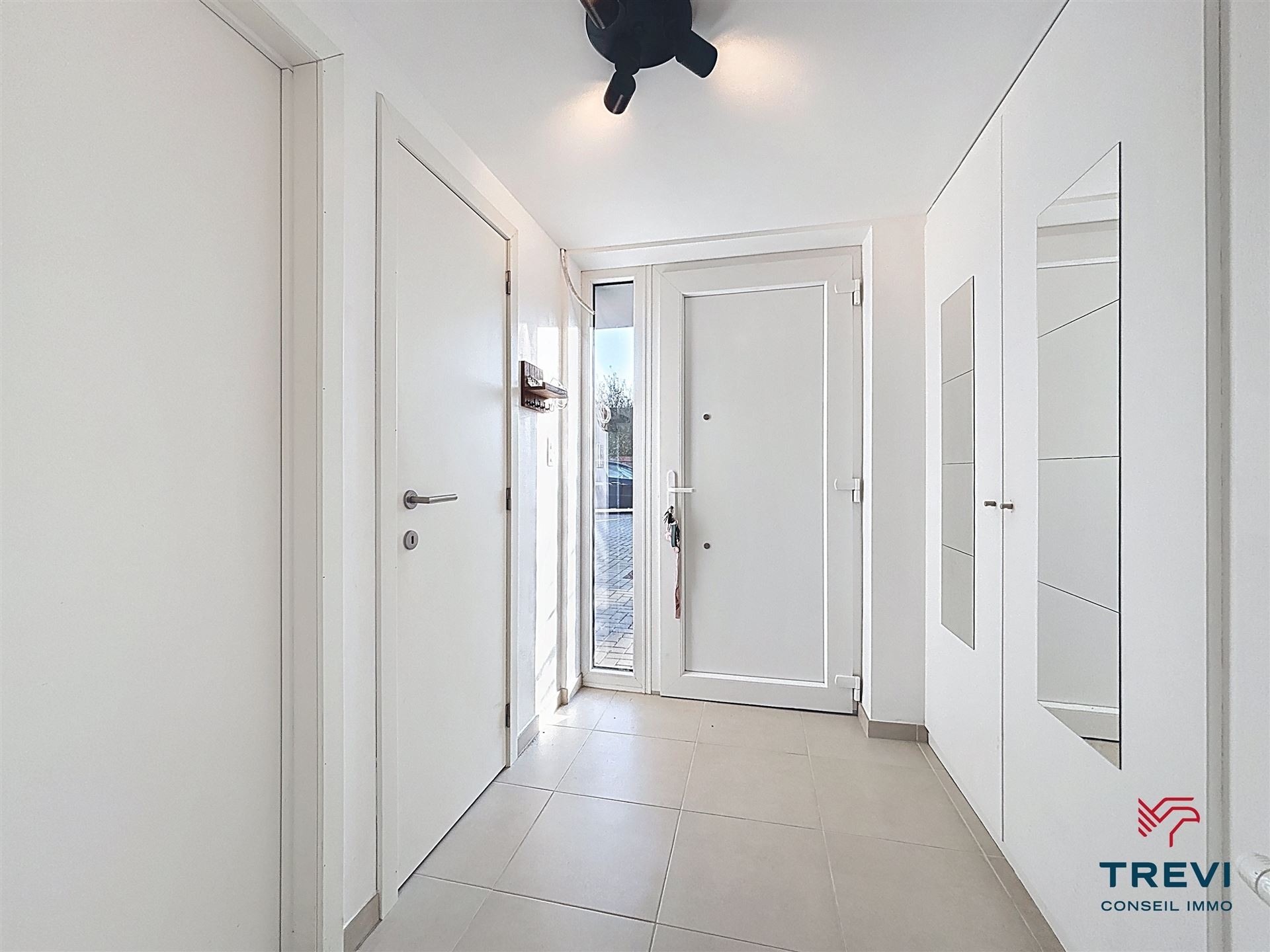 SOUS OPTION Jolie maison comme neuve avec jardin - photo 5