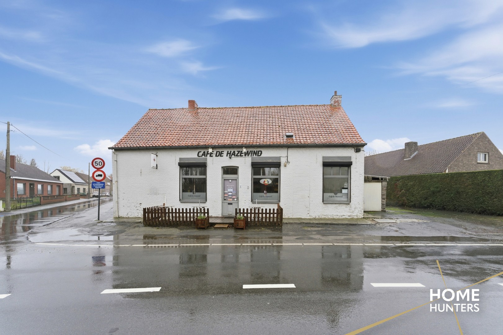 Te renoveren horecazaak met woonst op ruim perceel in Vlamertinge – Café De Hazewind - foto 4