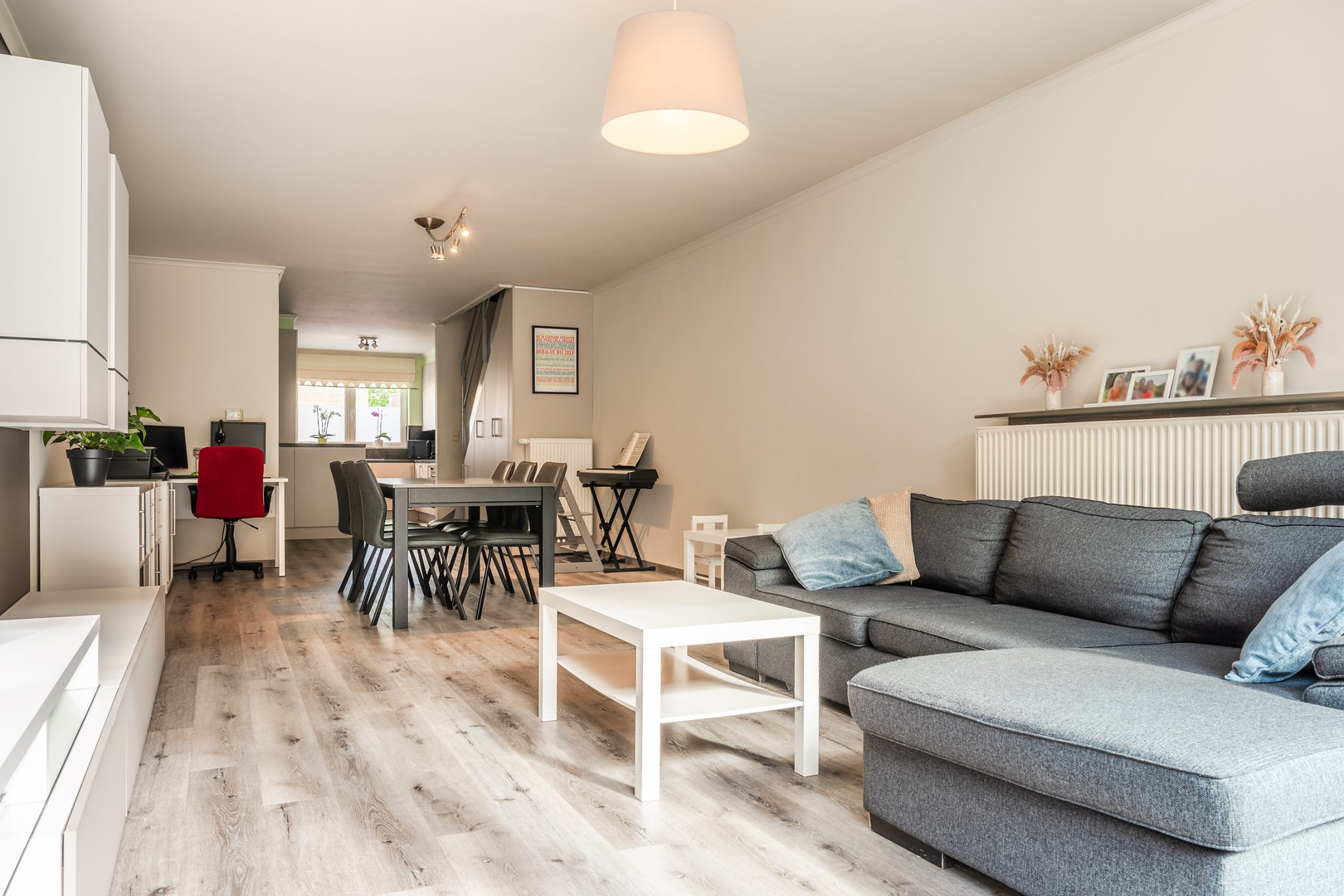 Instapklare woning met vier slaapkamers en tuin in het hart van de stad - foto 4