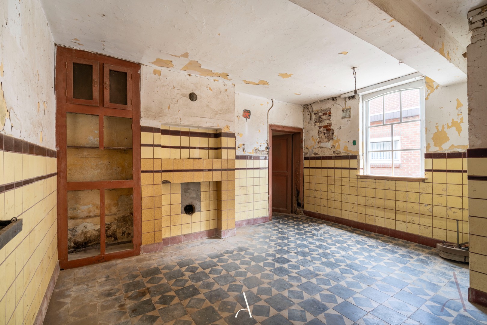 Karaktervolle hoeve-eigendom met drie afzonderlijke gebouwen op ca. 2.424 m² in landelijke omgeving van Kinrooi - foto 5